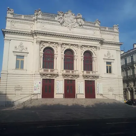 Studio Du Theatre * Σετ